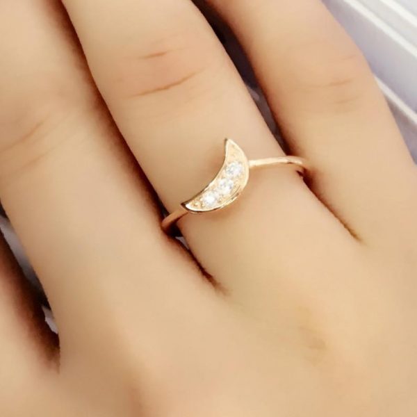 925 Sterling Silver 0.2 Carat Cubic Zirconia Moon Ring