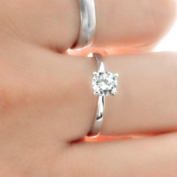 Sterling Silver 5mm Cubic Zirconia Solitaire Ring